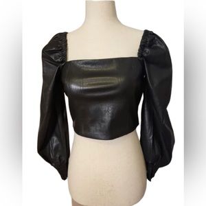 7 For All Mankind 🆕 Vegan Leather Blouson Sleeve Crop Top in Black. Small.